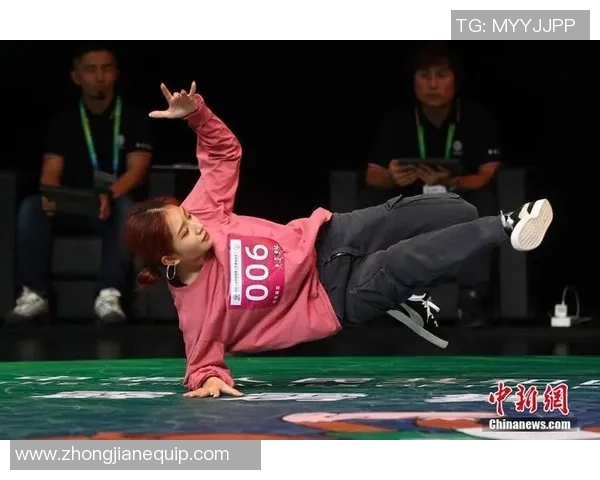 全国街舞大赛点评：杭州极限运动队展现出色团队意识与创新风格